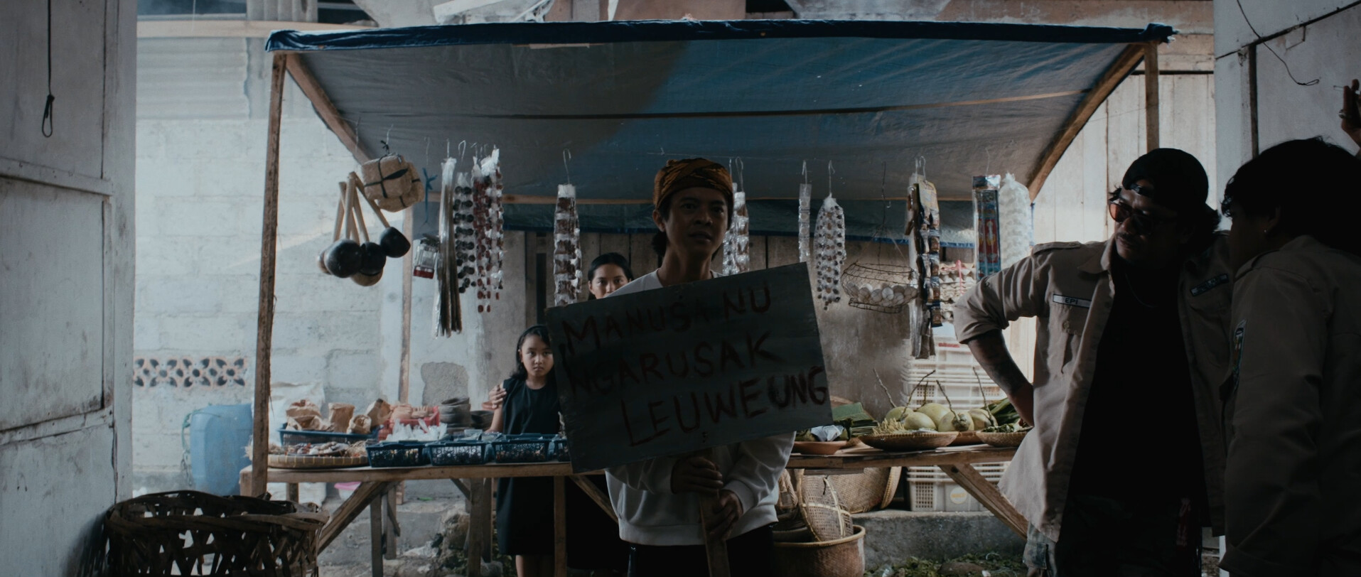 Still 1